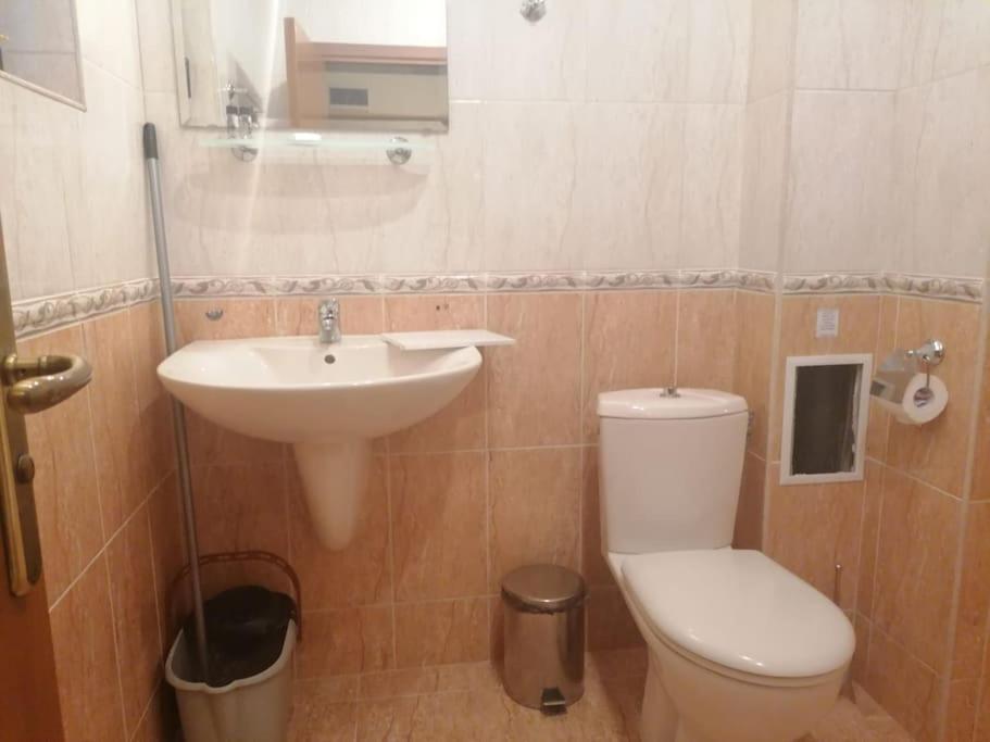 Spacious Fully Furnished Studio In Kavarna Apart Hotel Kültér fotó